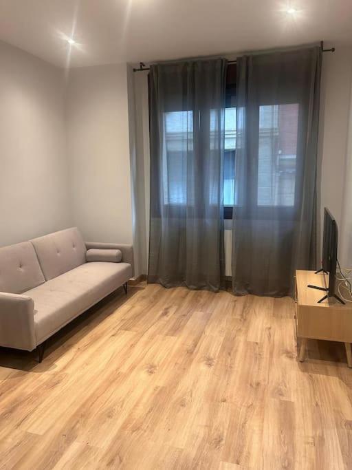 Coqueto Apartamento Cerca Del Casco Viejo Con Garaje Gratis Bilbau Exterior foto